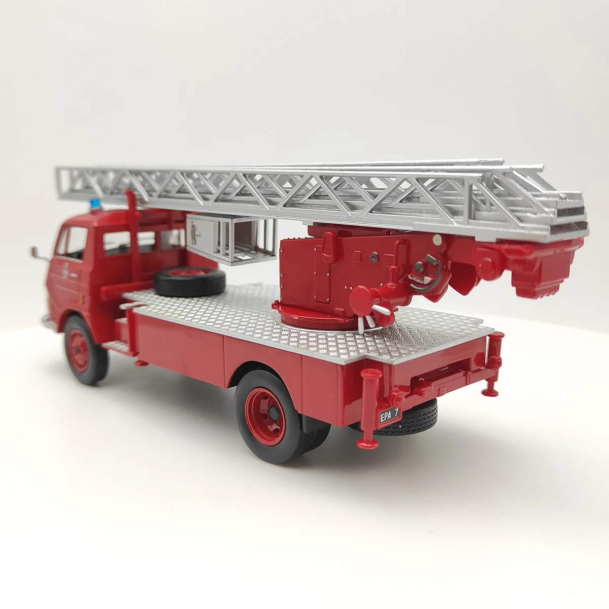 Diecast 1/43 Citroen Fire Engine Alloy Simulation Fire Engine Car Model Collectible Gift Souvenir Display Ornament Diecast 1/43 Citroen Fire Engine Alloy Simulation Fire Engine Car Model Collectible Gift Souvenir Display Ornament