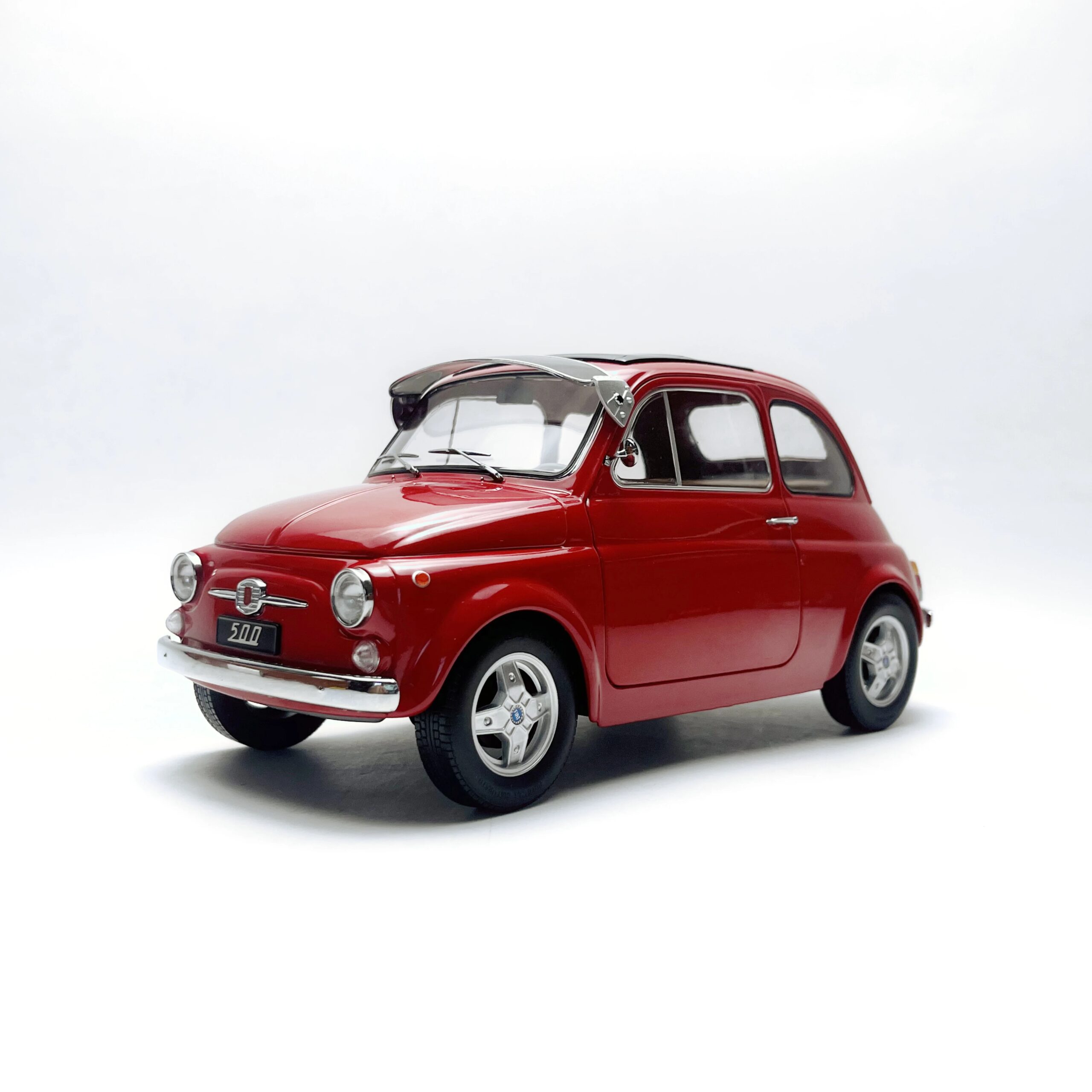 Diecast KK 1/12 Scale Fiat 500F 1968 Classic Nostalgia Alloy Car Model Collectible Toy Gift Souvenir Display