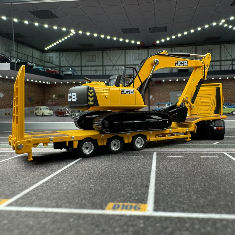 Diecast 1:76 Scale OXFORD Excavator & JCB Mercedes Benz Semi Trailer Alloy Car Model Collectible Toy Gift Souvenir Display Diecast 1:76 Scale OXFORD Excavator & JCB Mercedes Benz Semi Trailer Alloy Car Model Collectible Toy Gift Souvenir Display