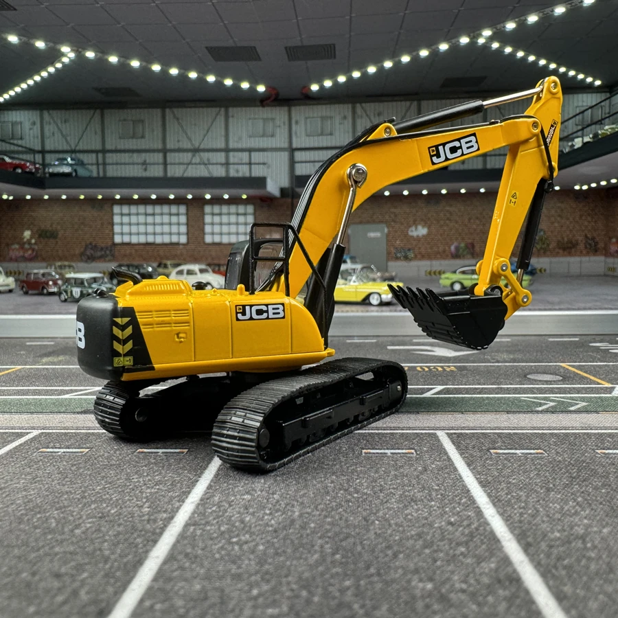 Diecast 1:76 Scale OXFORD Excavator & JCB Mercedes Benz Semi Trailer Alloy Car Model Collectible Toy Gift Souvenir Display Diecast 1:76 Scale OXFORD Excavator & JCB Mercedes Benz Semi Trailer Alloy Car Model Collectible Toy Gift Souvenir Display