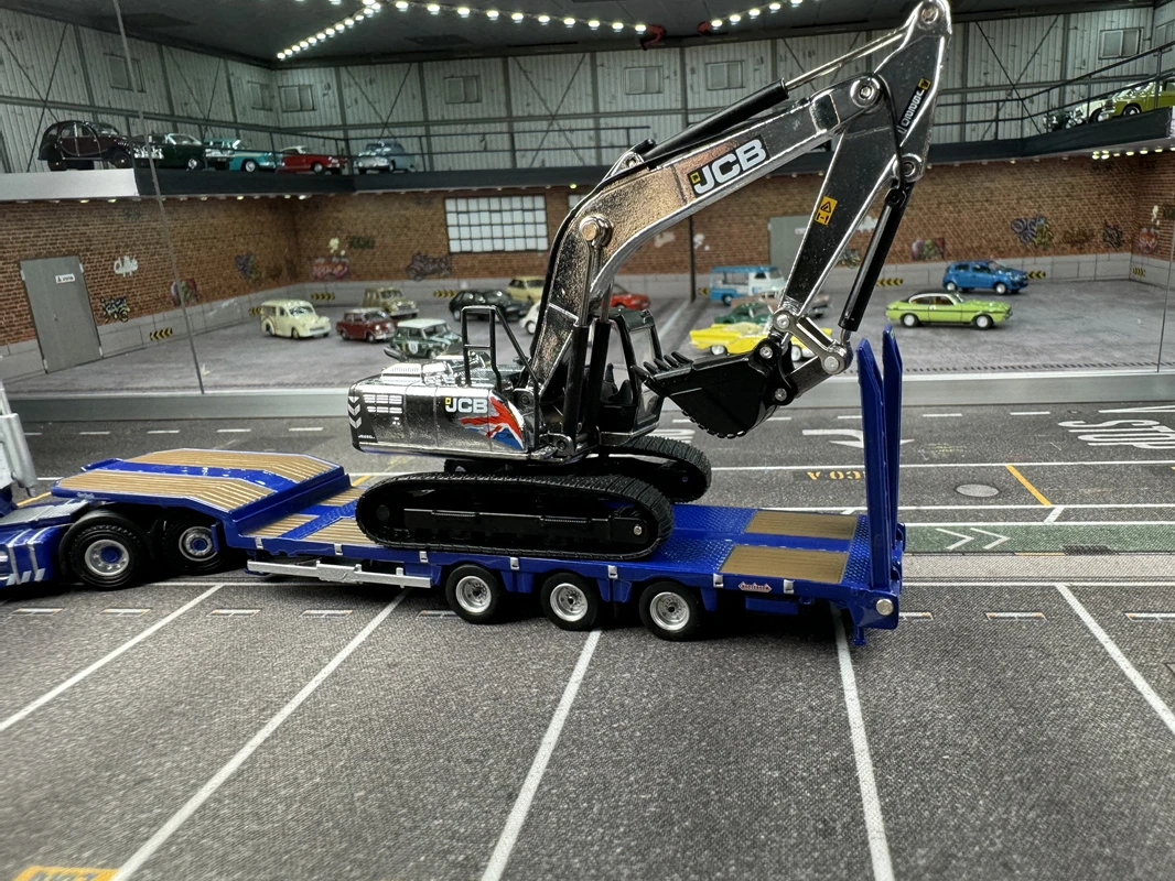 Diecast 1:76 Scale OXFORD Excavator & JCB Mercedes Benz Semi Trailer Alloy Car Model Collectible Toy Gift Souvenir Display Diecast 1:76 Scale OXFORD Excavator & JCB Mercedes Benz Semi Trailer Alloy Car Model Collectible Toy Gift Souvenir Display