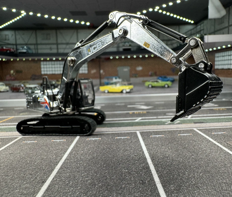 Diecast 1:76 Scale OXFORD Excavator & JCB Mercedes Benz Semi Trailer Alloy Car Model Collectible Toy Gift Souvenir Display Diecast 1:76 Scale OXFORD Excavator & JCB Mercedes Benz Semi Trailer Alloy Car Model Collectible Toy Gift Souvenir Display