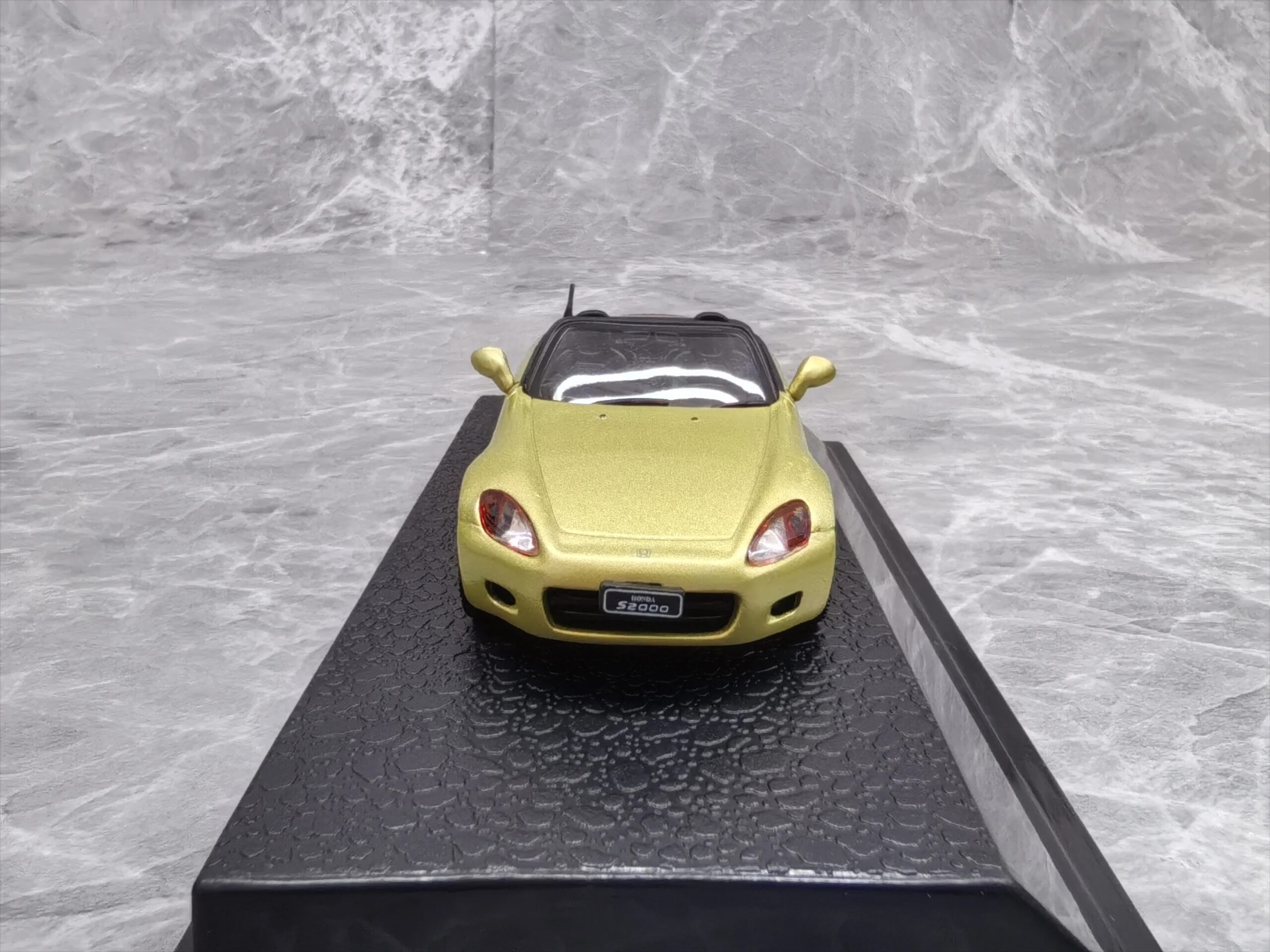 Diecast 1/43 Scale Honda S2000 Alloy Car Model Collectible Toy Gift Souvenir Display Diecast 1/43 Scale Honda S2000 Alloy Car Model Collectible Toy Gift Souvenir Display