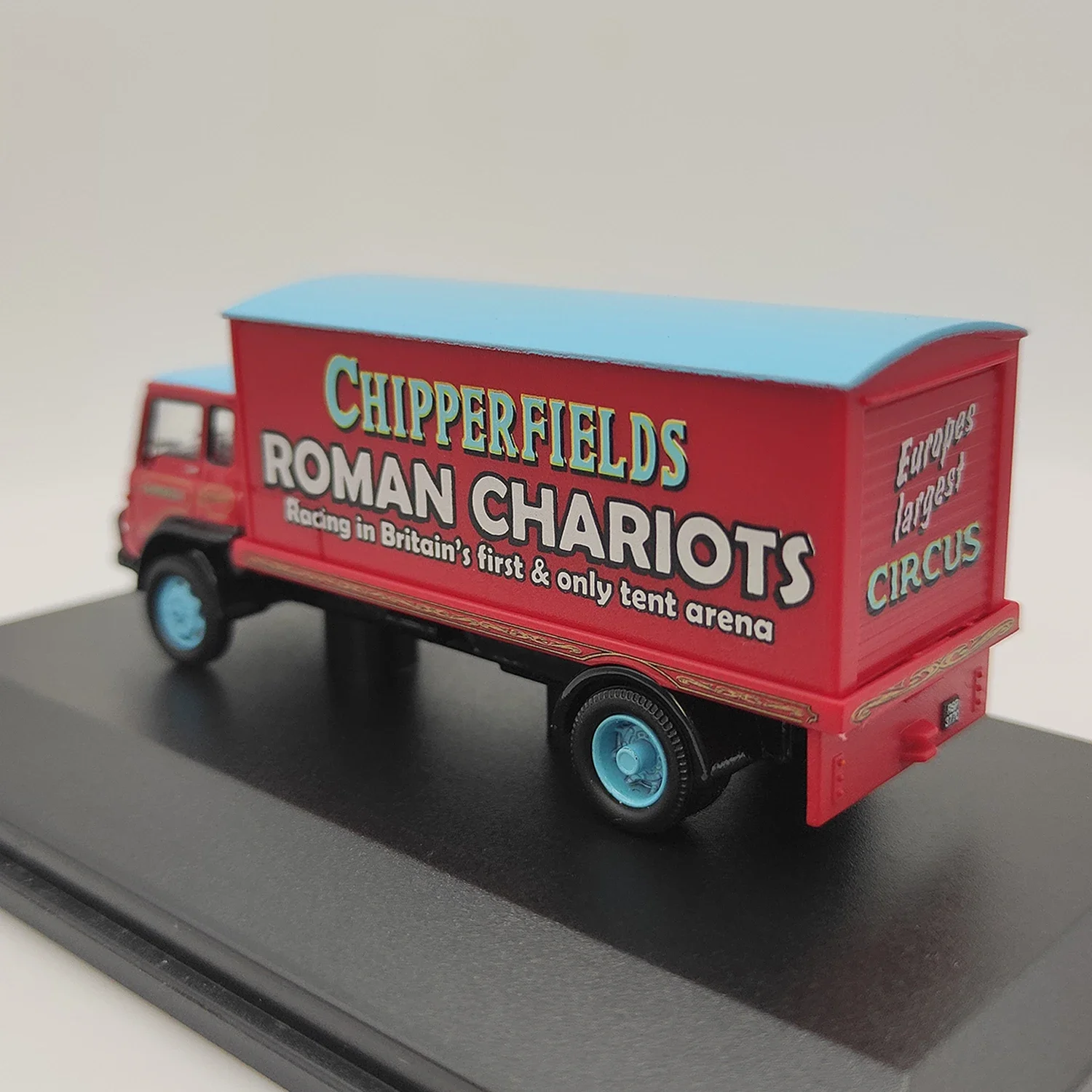 Diecast Alloy CH018 Chipperfeld Tk Box Van Toys Vintage Cars Model Classics Nostalgia Adult Souvenir Gifts Static Display