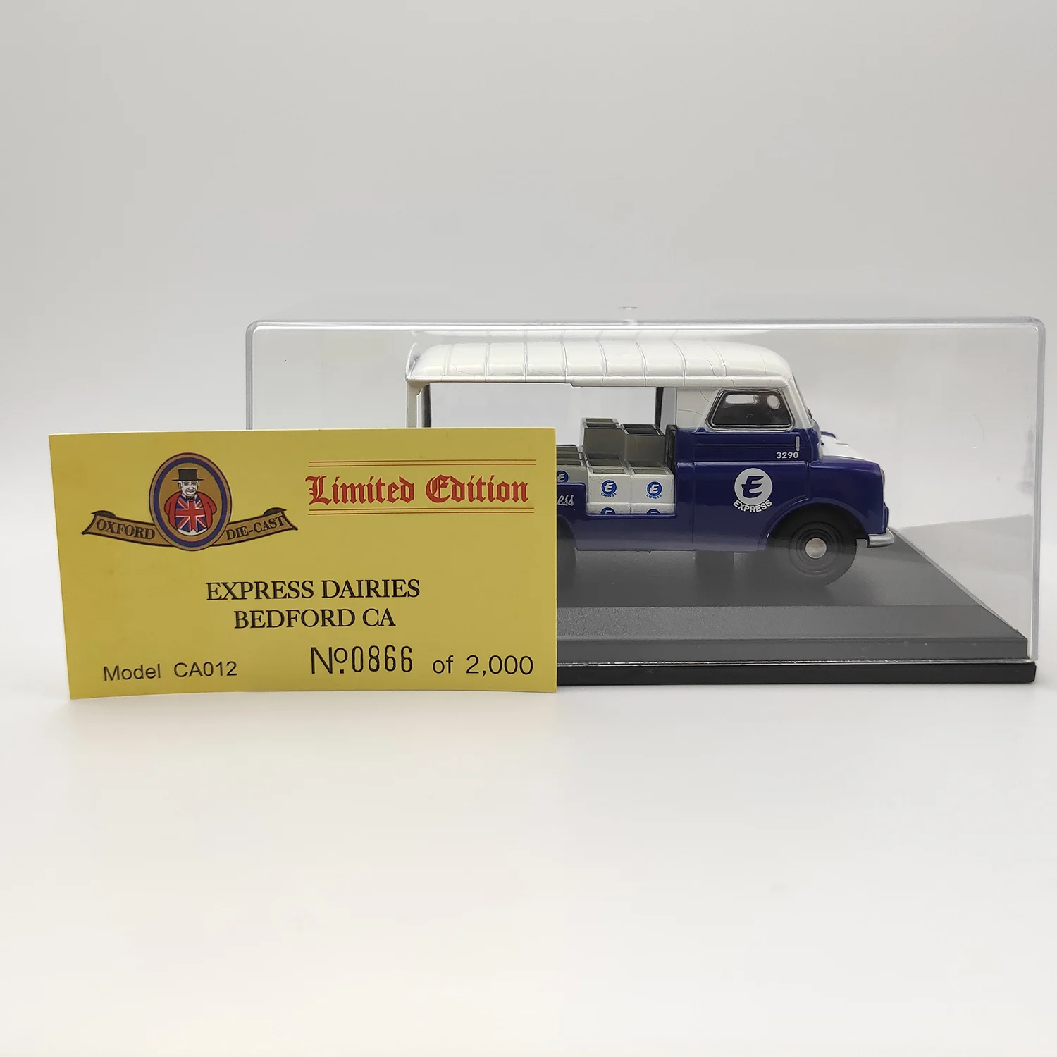 Diecast 1:43 Scale OXFORD CODECA012 Express Dairies Alloy Car Model Collectible Toy Gift Display Ornaments