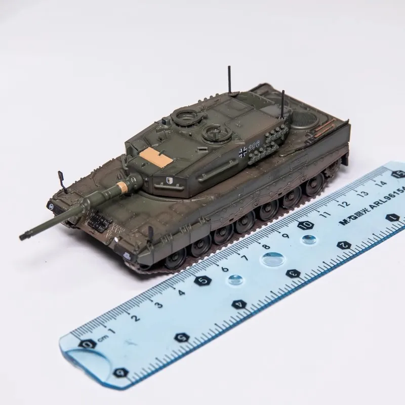 German Leopard 2A4 Main Battle Tank Pure Green Painted Alloy Finale 1/72 Static Completed Product Toy Tank Model Ornament