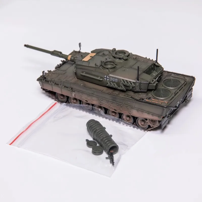 German Leopard 2A4 Main Battle Tank Pure Green Painted Alloy Finale 1/72 Static Completed Product Toy Tank Model Ornament