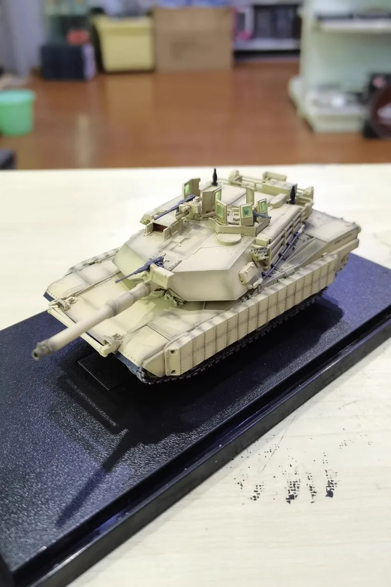1/72 M1A1TUSK Main Battle Tank, US Marine Corps Sand Colored Static Finished Product, Toy Tank Model Ornament 1/72 M1A1TUSK Main Battle Tank, US Marine Corps Sand Colored Static Finished Product, Toy Tank Model Ornament
