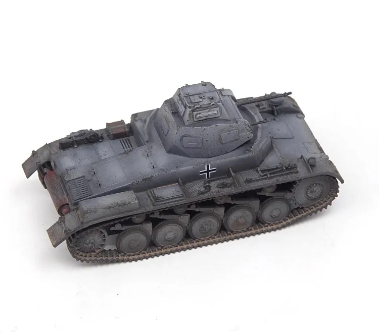 Hexameter CP0018 German II Tank C-Type Experimental Command Tower Finished Plastic Static 1/72 Toy Model Pendant