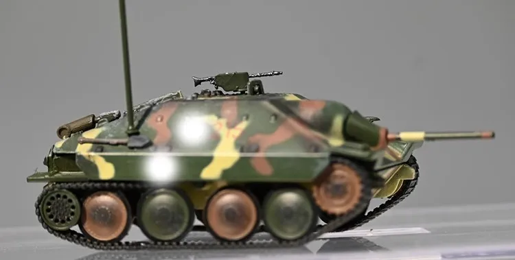 Chaser Tank Destroyer 38 (t) Destroyer Tank Tri Color Completed Product Static Model Ornament 1/72 Chaser Tank Destroyer 38 (t) Destroyer Tank Tri Color Completed Product Static Model Ornament 1/72