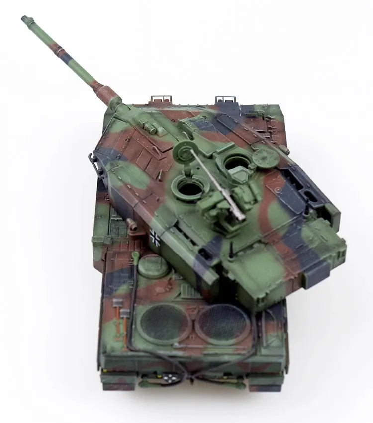 New German Leopard 2A7PRO Main Station Tank NATO Tri Color Camouflage 1/72 Final Static Finished Product Toy Tank Model Ornament