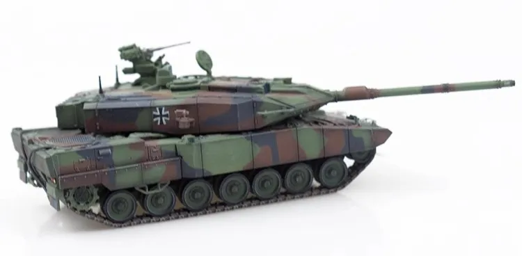 New German Leopard 2A7PRO Main Station 1/72 Tank NATO Tri Color Camouflage Finished Product Static Model New German Leopard 2A7PRO Main Station 1/72 Tank NATO Tri Color Camouflage Finished Product Static Model