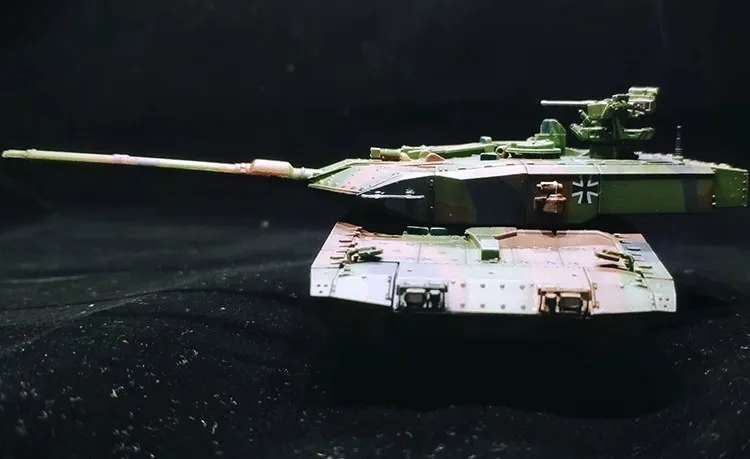 New German Leopard 2A7PRO Main Station 1/72 Tank NATO Tri Color Camouflage Finished Product Static Model New German Leopard 2A7PRO Main Station 1/72 Tank NATO Tri Color Camouflage Finished Product Static Model