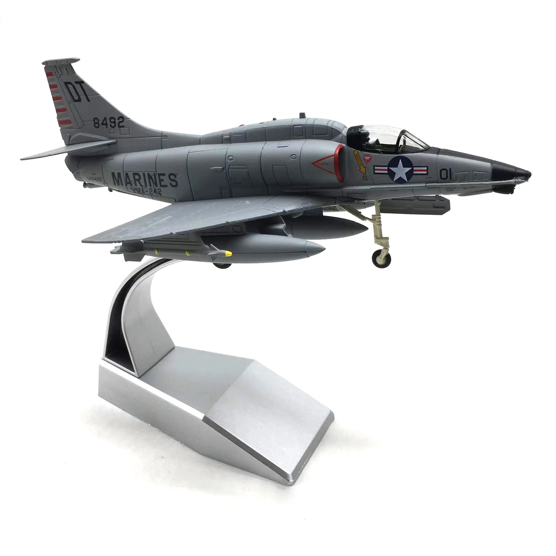 1:72 Scale United States Marine Corps Skyhawk A-4 Aircraft Alloy Militarized Combat Aircraft Model Collection Toy Gift