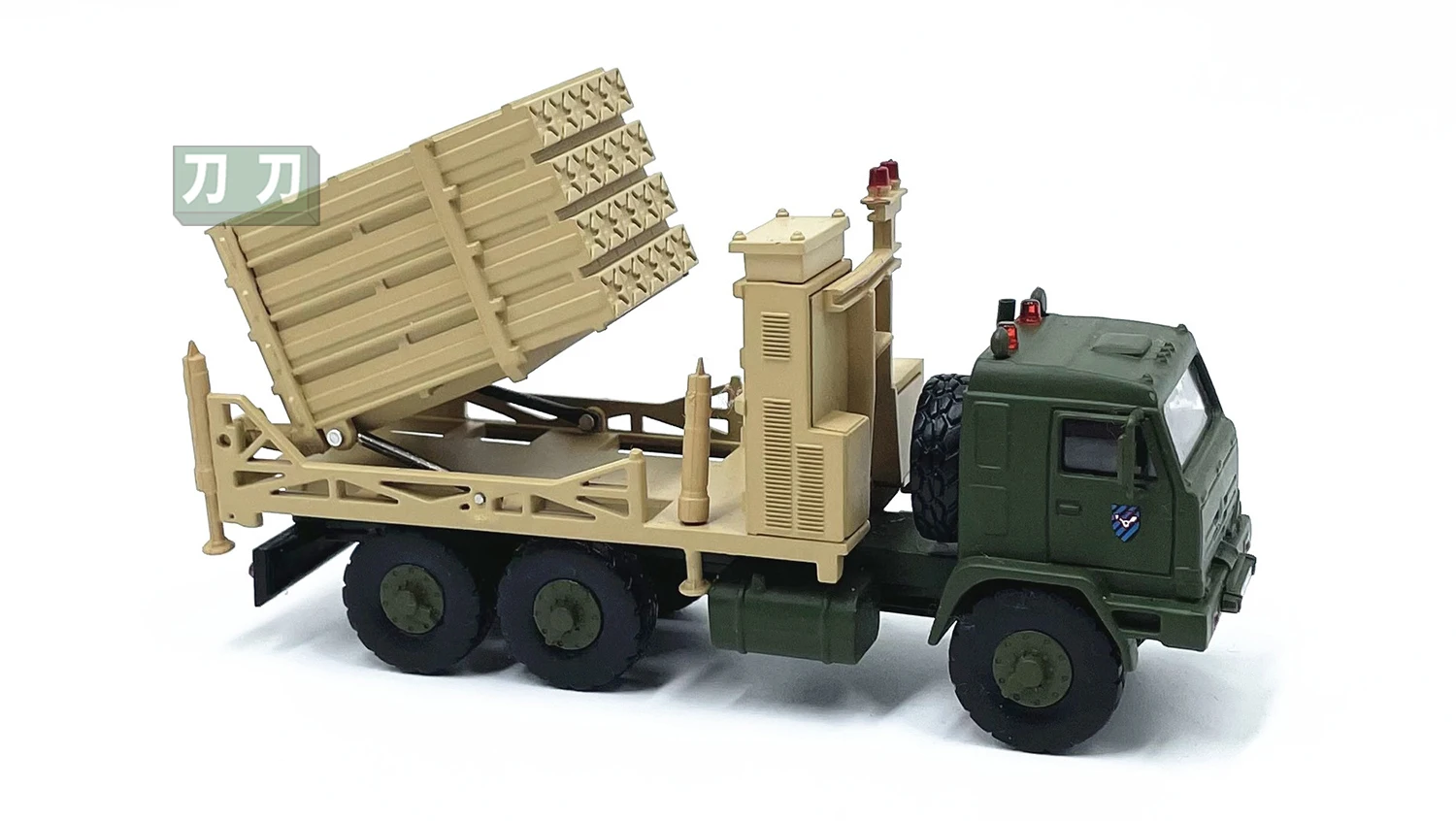 Diecast 1:72 Scale Iron Dome Defense System Missile Transport Vehicle Alloy Finished Military Tank Model Simulation Decoration