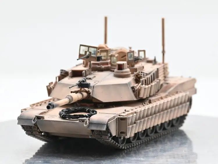 1/72Scale  US M1A2 TUSK II Finished Tank Model Desktop Static Ornament Simulation Combat Vehicle Model Birthday Gifts