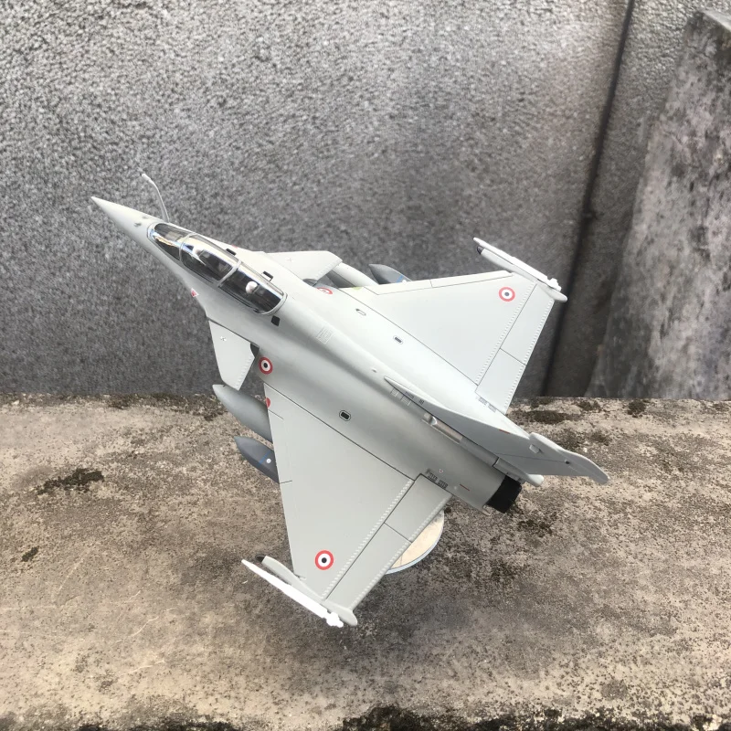 Diecast 1:72 Scale French Rafale B Simulation Alloy Fighter Aircraft Model Finished Product Collection Ornaments