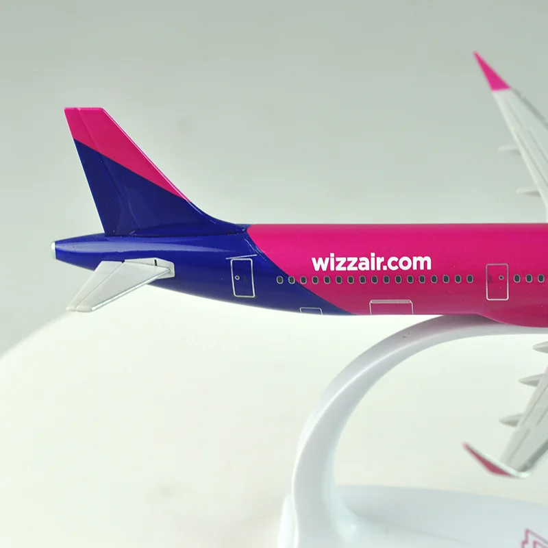 1/200 Scale WIZZ AIR A321 Aircraft Model Toy with Base Static Plane Boys Toys Souvenir Gifts Collection Display 1/200 Scale WIZZ AIR A321 Aircraft Model Toy with Base Static Plane Boys Toys Souvenir Gifts Collection Display