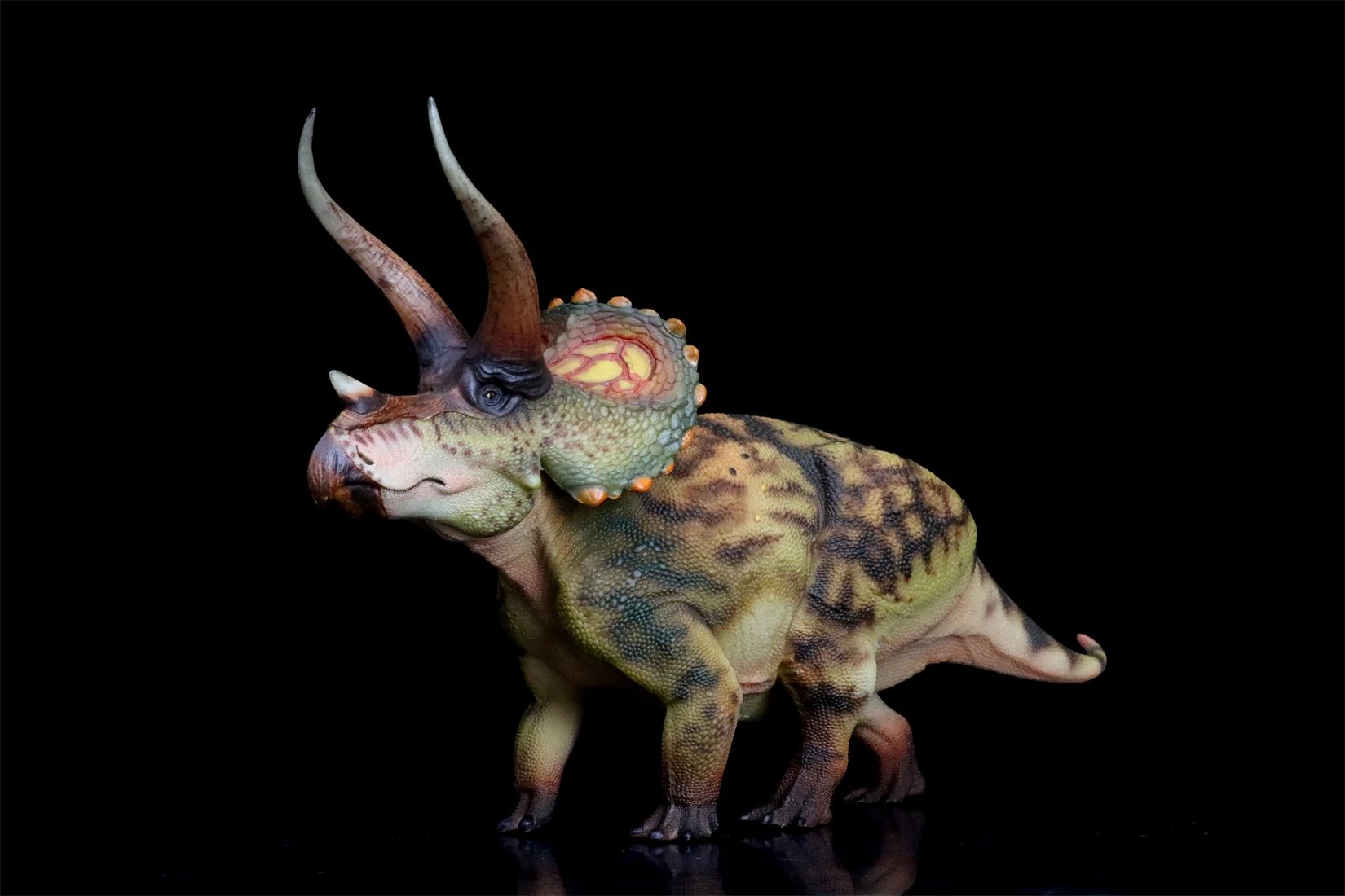 HAOLONGGOOD 1:35 Triceratops Model Ceratopsidae Dinosaur Animal Figure Collection Scene Decoration Birthday Gift