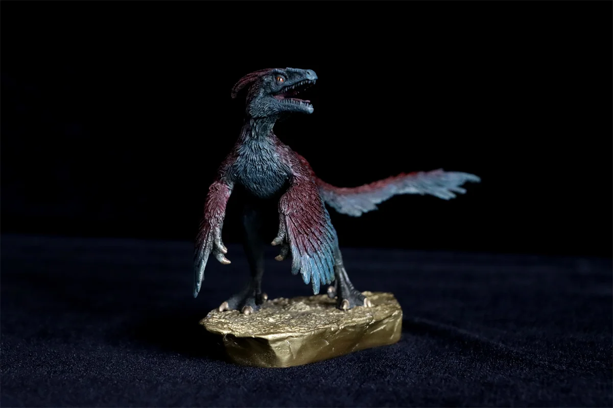 TONGSHIFU 1/20 Pyroraptor Olympius Model Brass Dinosaur Saurischia Statue Decor Adult GK Gift Painted Scene Photography Props