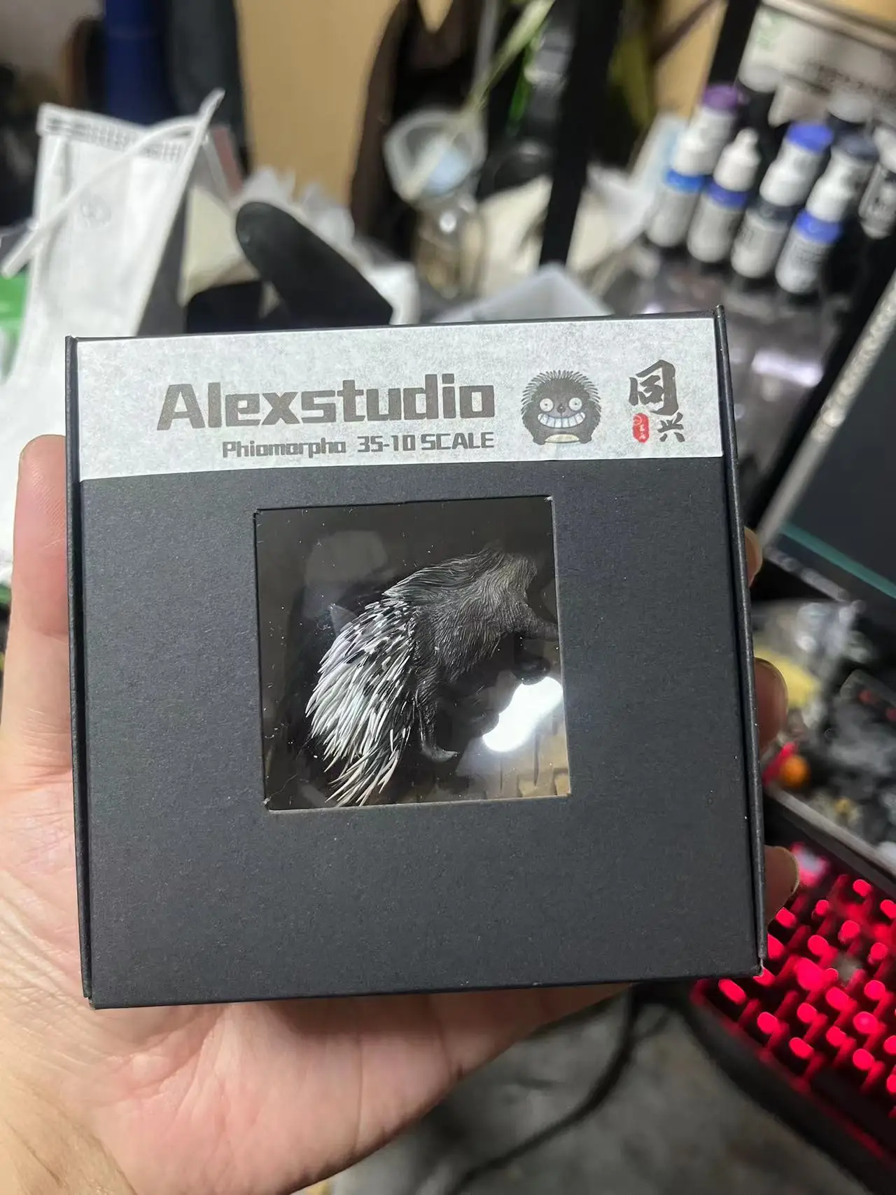 Alex Studio Old World Porcupine Model Hystricidae Animal Painted Collection Decoration Animal Realistic Toys Birthday Gift