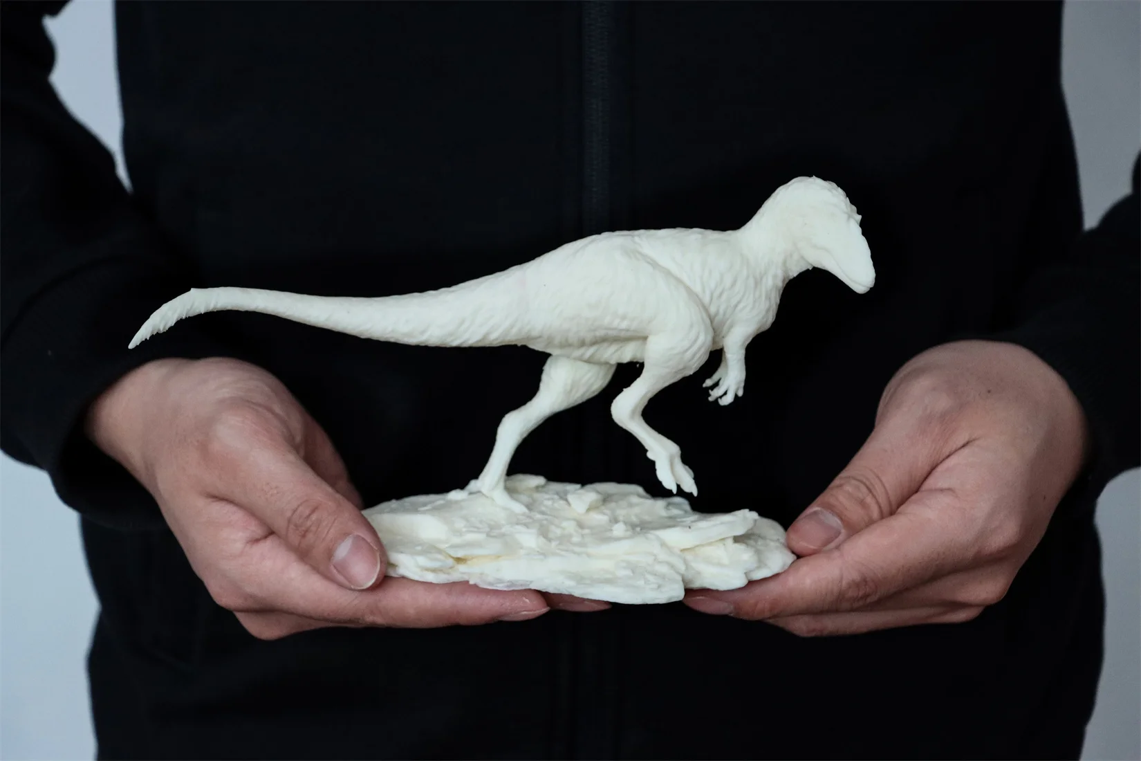 1/35 Yutyrannus Scene Statue Dinosaur Animal Model Realistic Decoration Educational Toys Birthday Gift GK Accessory 1/35 Yutyrannus Scene Statue Dinosaur Animal Model Realistic Decoration Educational Toys Birthday Gift GK Accessory